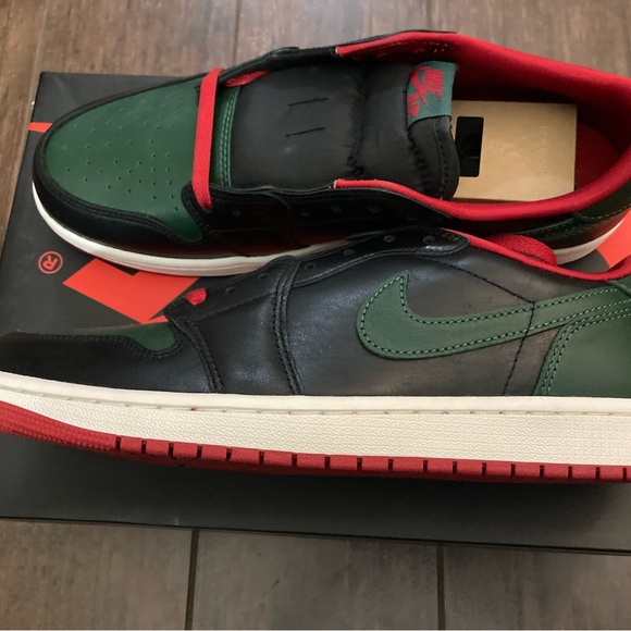 Womens Jordan 1 Low. Gucci colorway!!! Brand new dead stock. - Picture 1 of 4